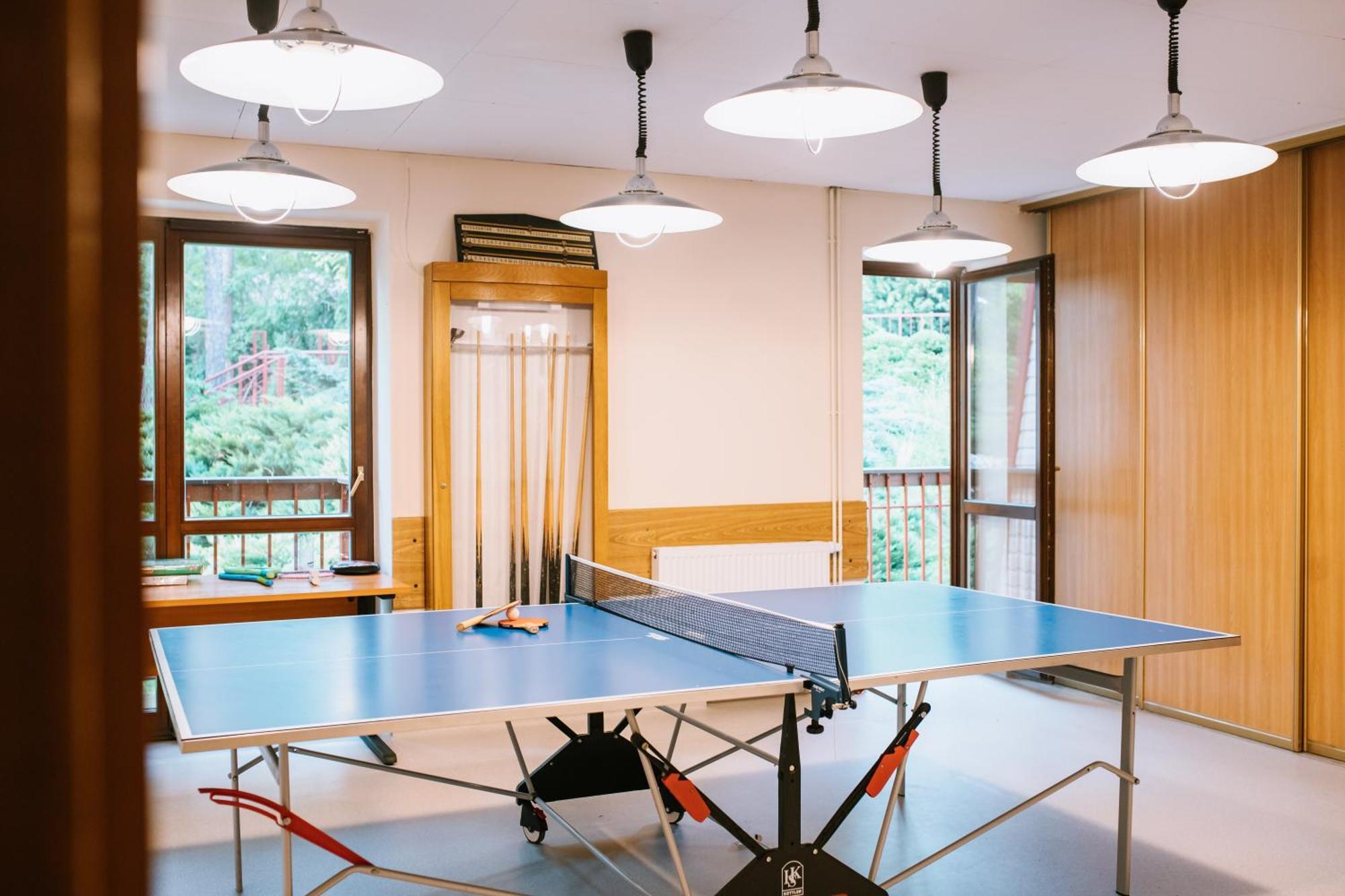 Osrodek Szkoleniowo Wypoczynkowy Roznow Otel Dış mekan fotoğraf